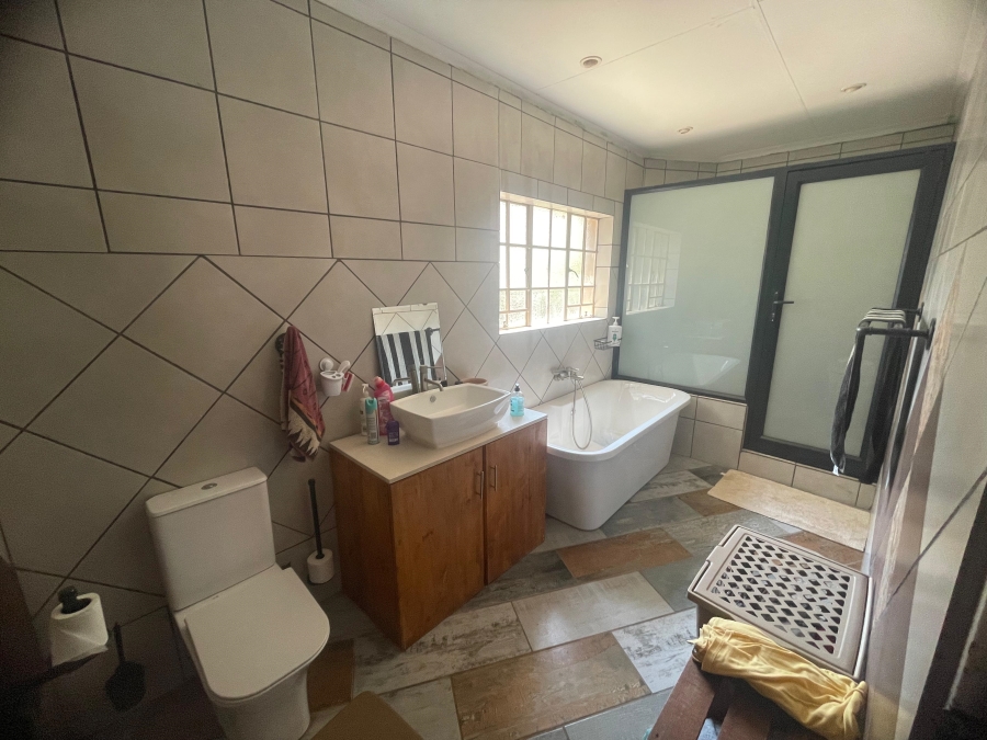 4 Bedroom Property for Sale in Bodorp North West